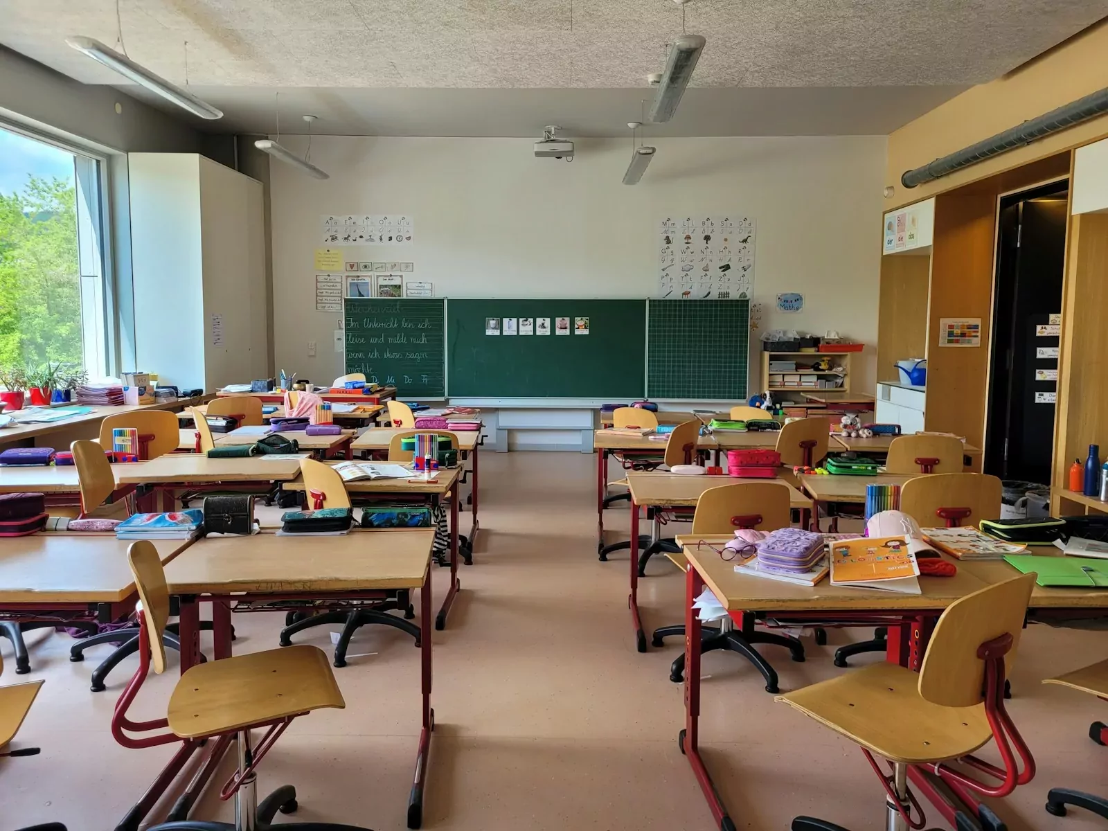 Inscriptions scolaires - Groupe scolaire Jacques Prévert / Saint Exupéry